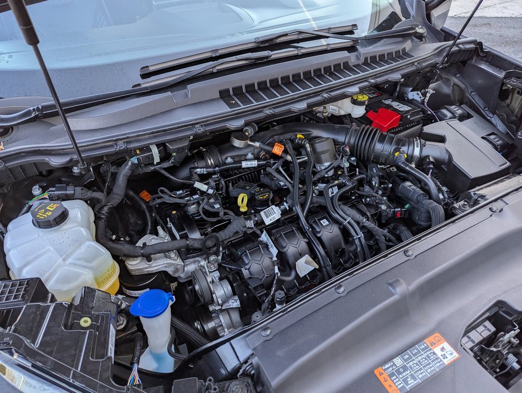 Used 2024 Ford Edge Titanium image 27