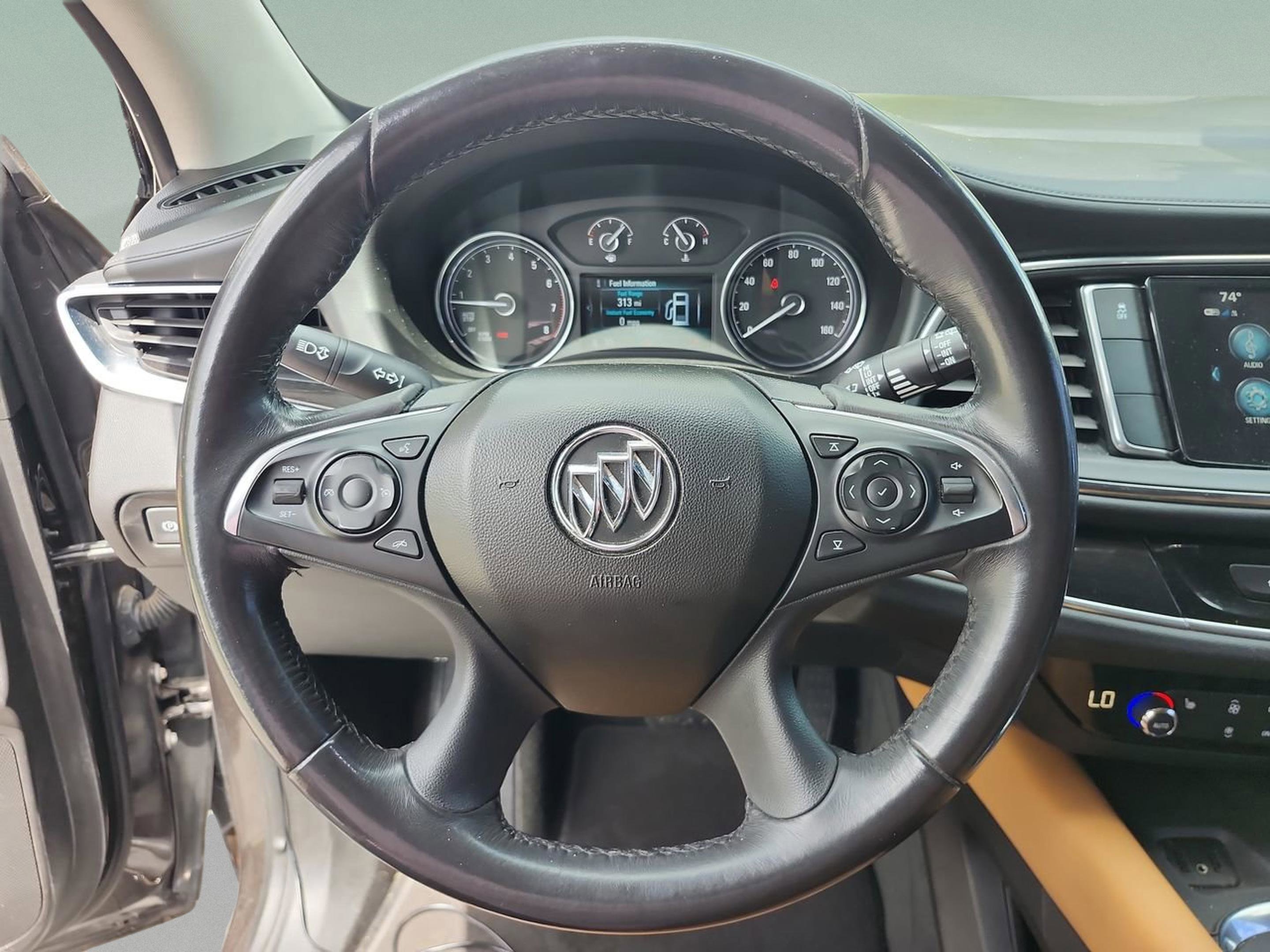 Used 2018 Buick Enclave Essence image 9