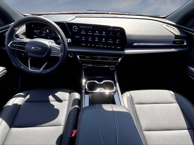 New 2026 Chevrolet Traverse LT w/ Midnight/Sport Edition FWD image 5