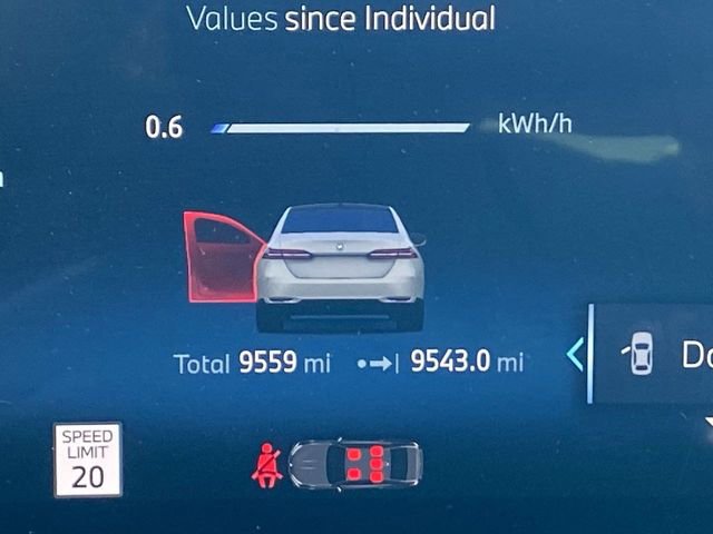 Certified 2025 BMW i5 eDrive40i w/ Premium Package image 27