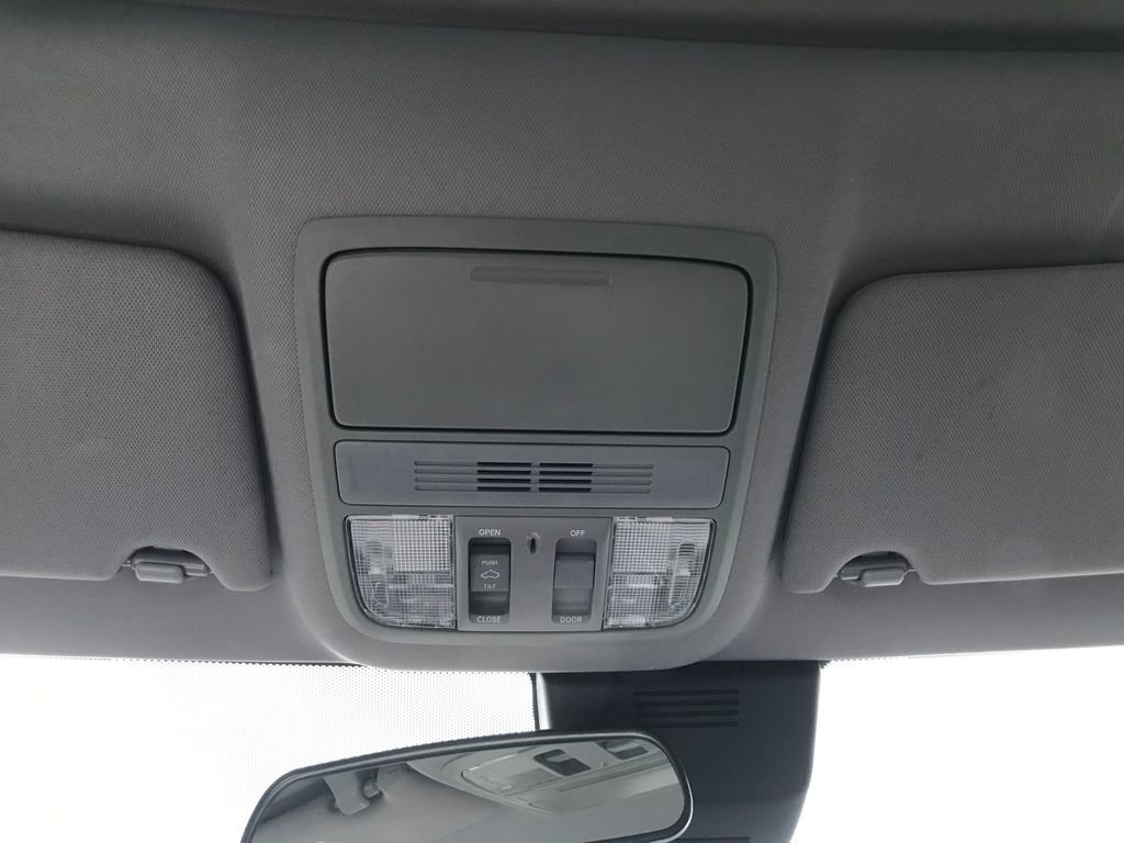 Used 2019 Honda Accord EX image 25