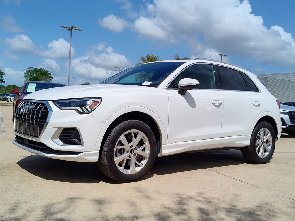 Used 2023 Audi Q3 2.0T Premium w/ Convenience Package