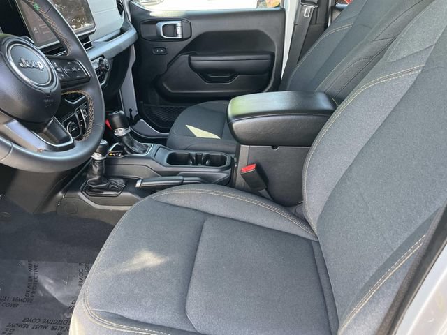Used 2024 Jeep Wrangler Unlimited AWD/4WD image 20