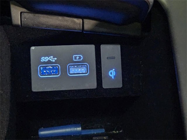 Used 2025 Genesis GV70 3.5T Sport w/ Sport Advanced Package image 16