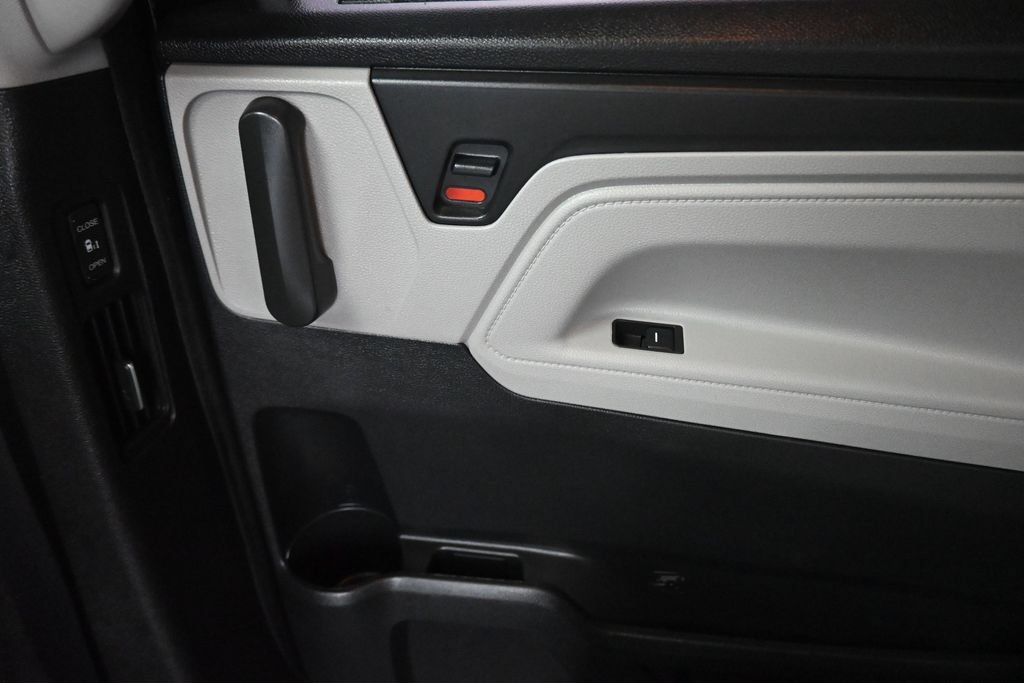 Used 2022 Honda Odyssey Touring image 38