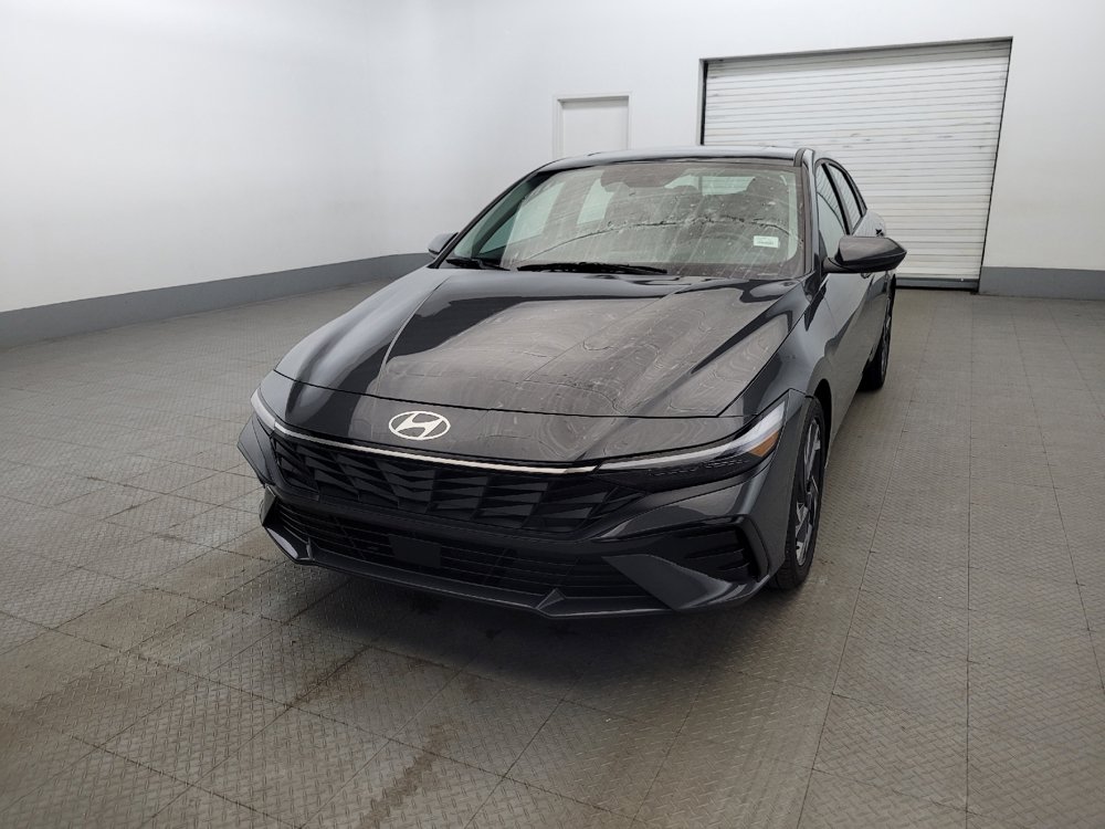Used 2025 Hyundai Elantra SEL FWD image 15