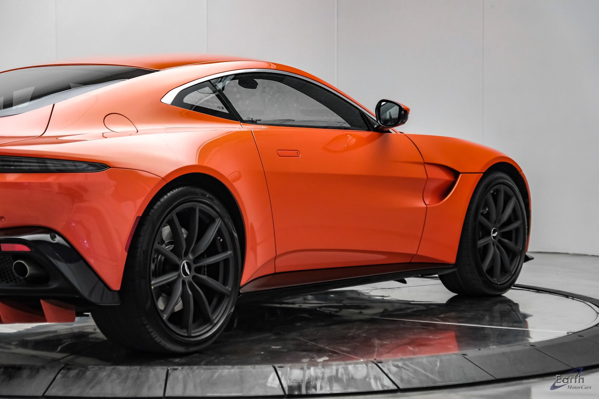 Used 2020 Aston Martin V8 Vantage Coupe RWD image 23