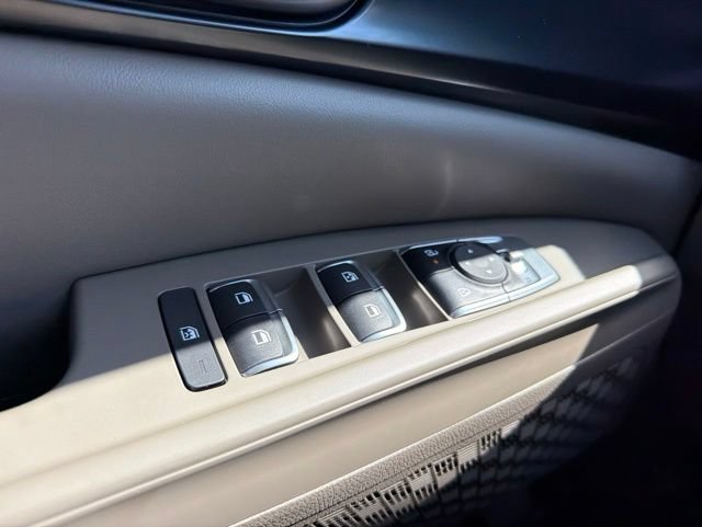 New 2026 Kia Carnival LX FWD image 24