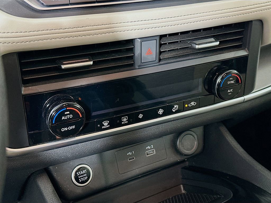 Certified 2023 Nissan Rogue SV image 22