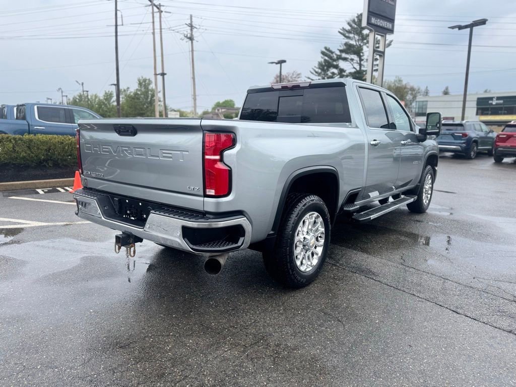 Used 2024 Chevrolet Silverado 2500 LTZ w/ LTZ Plus Package AWD/4WD image 6