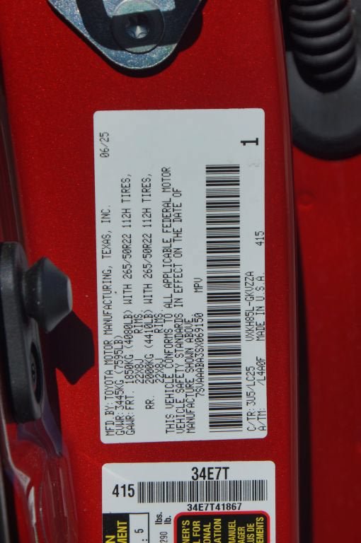 Used 2025 Toyota Sequoia Capstone AWD/4WD image 28