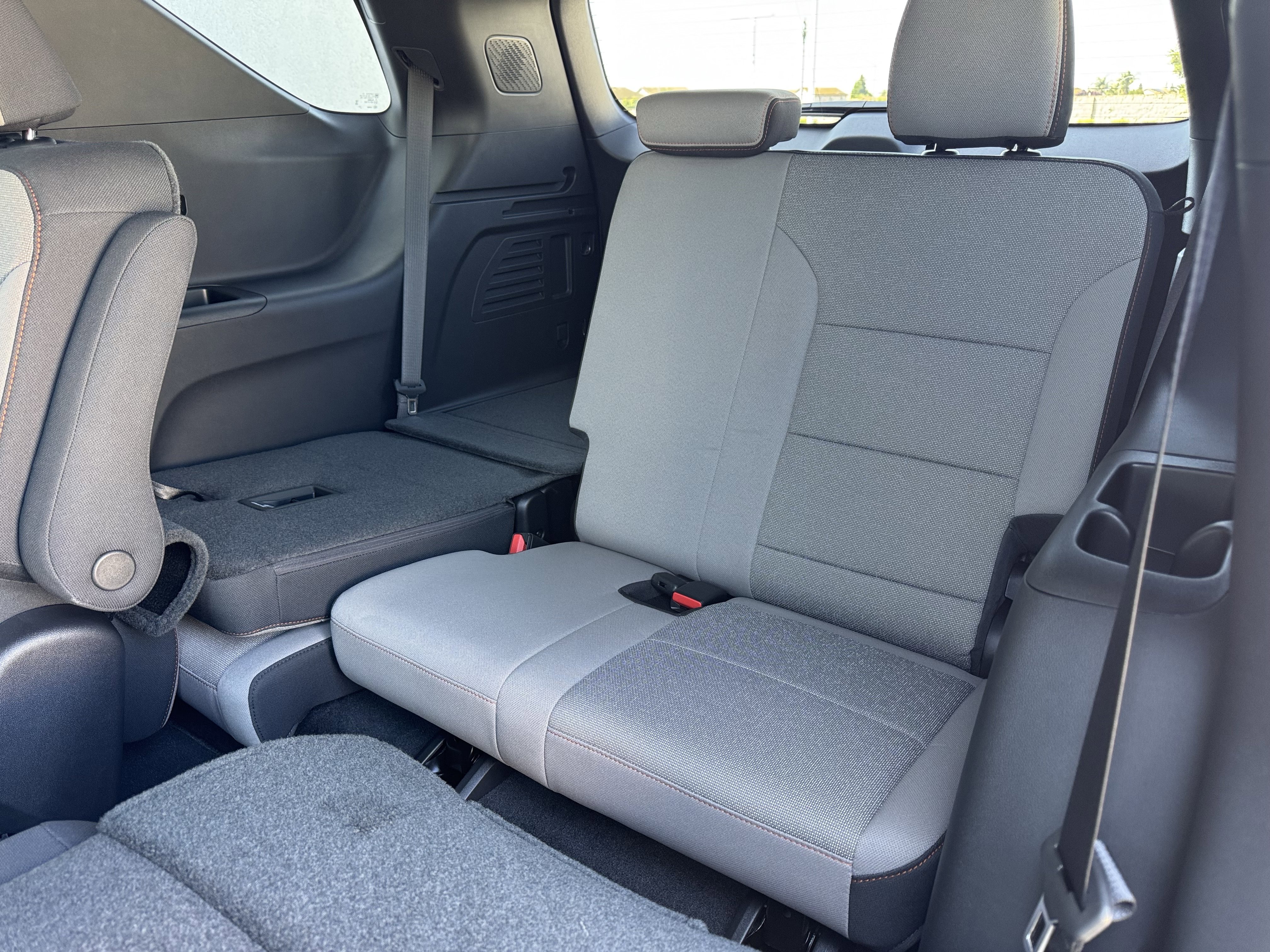 New 2026 Chevrolet Traverse LT w/ Midnight/Sport Edition FWD image 16