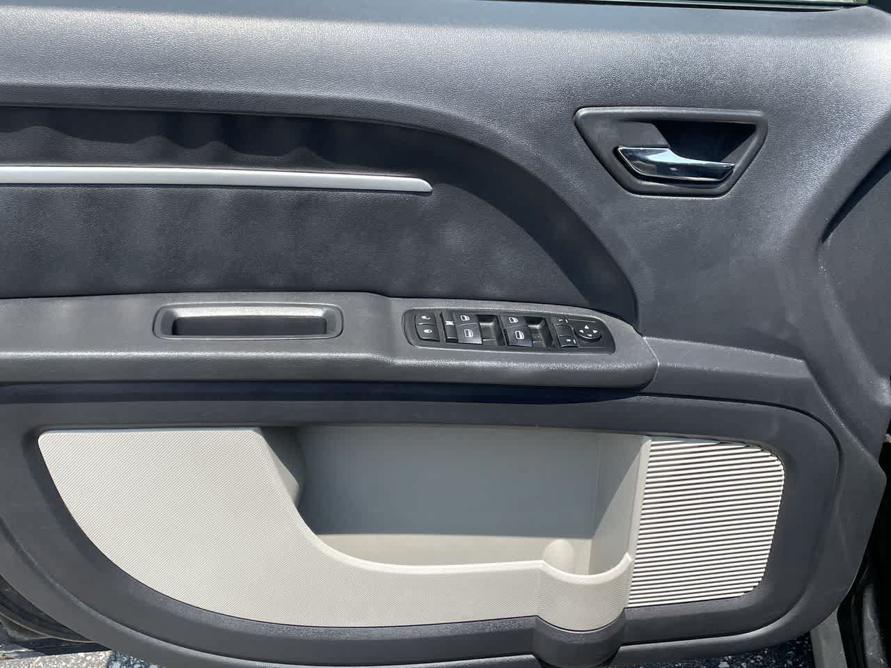 Used 2009 Dodge Journey SXT w/ Entertainment Group #2 FWD image 30