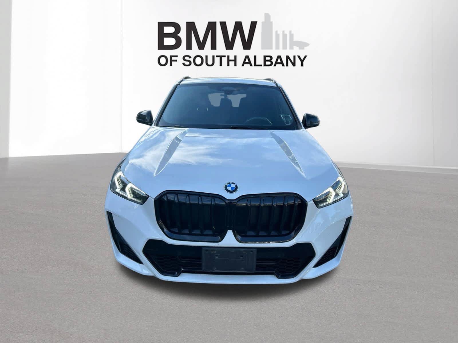 Used 2023 BMW X1 xDrive28i w/ M Sport Package AWD/4WD image 8
