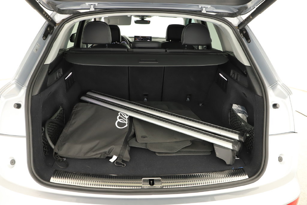 Certified 2024 Audi Q5 e Premium Plus w/ Premium Plus Package AWD/4WD image 29