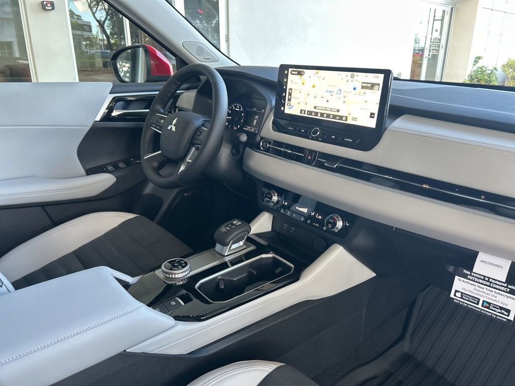 New 2026 Mitsubishi Outlander SE image 22