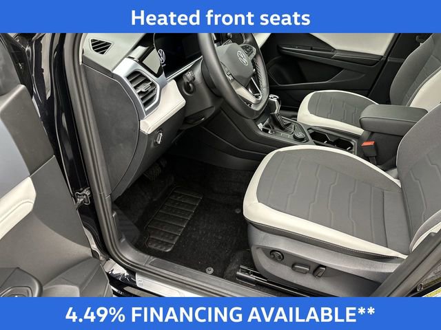 Used 2025 Volkswagen Taos SE image 13