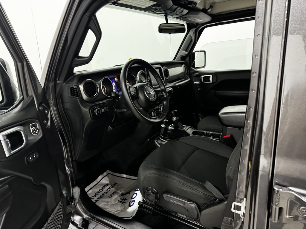 Used 2022 Jeep Wrangler Unlimited Sport image 17