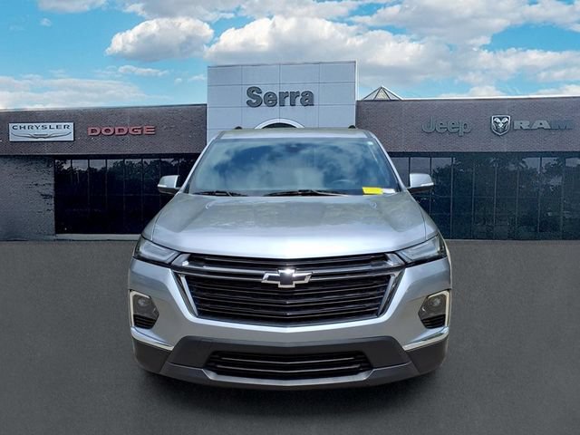 Used 2023 Chevrolet Traverse LT w/ Midnight/Sport Edition AWD/4WD image 2