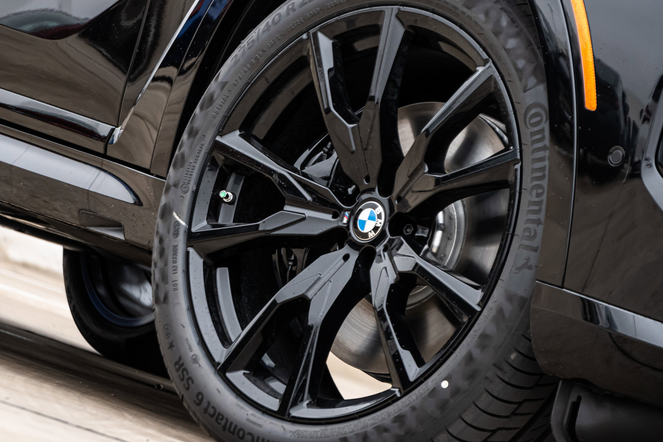 New 2026 BMW X7 M60i image 9