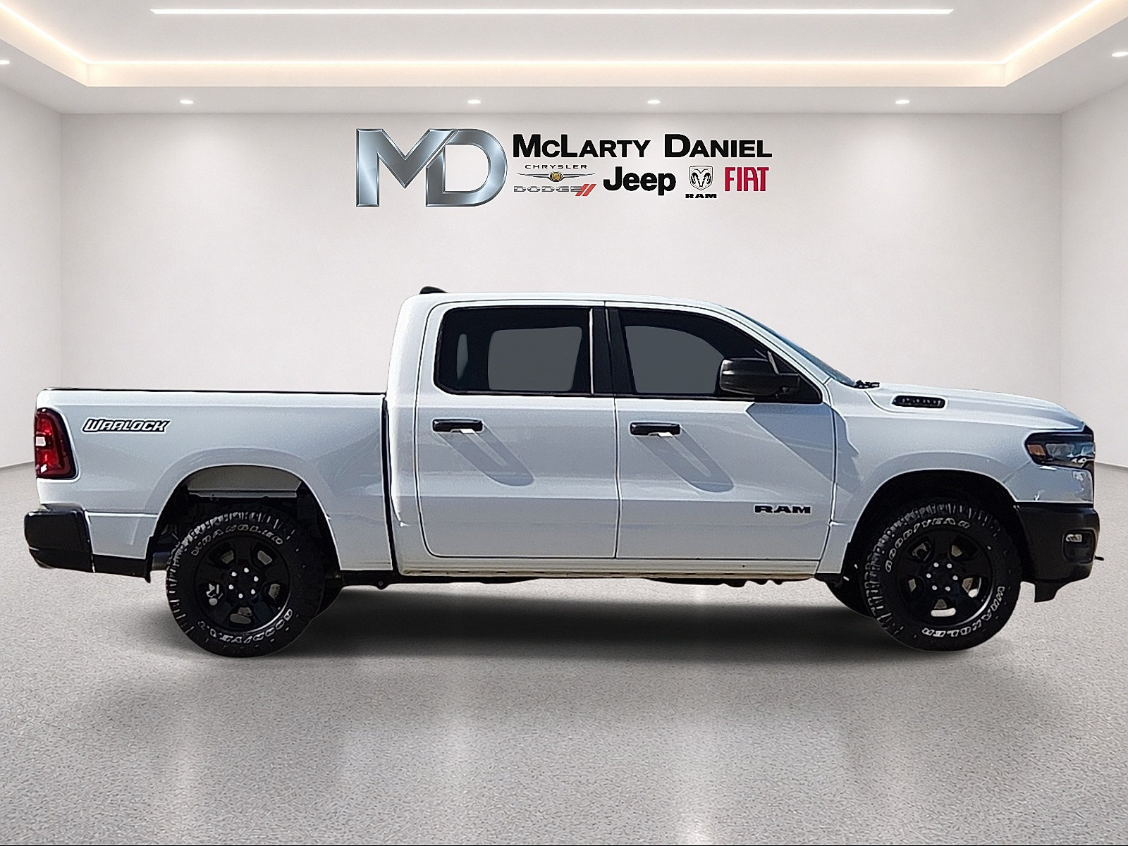 Used 2025 RAM 1500 Warlock AWD/4WD image 6