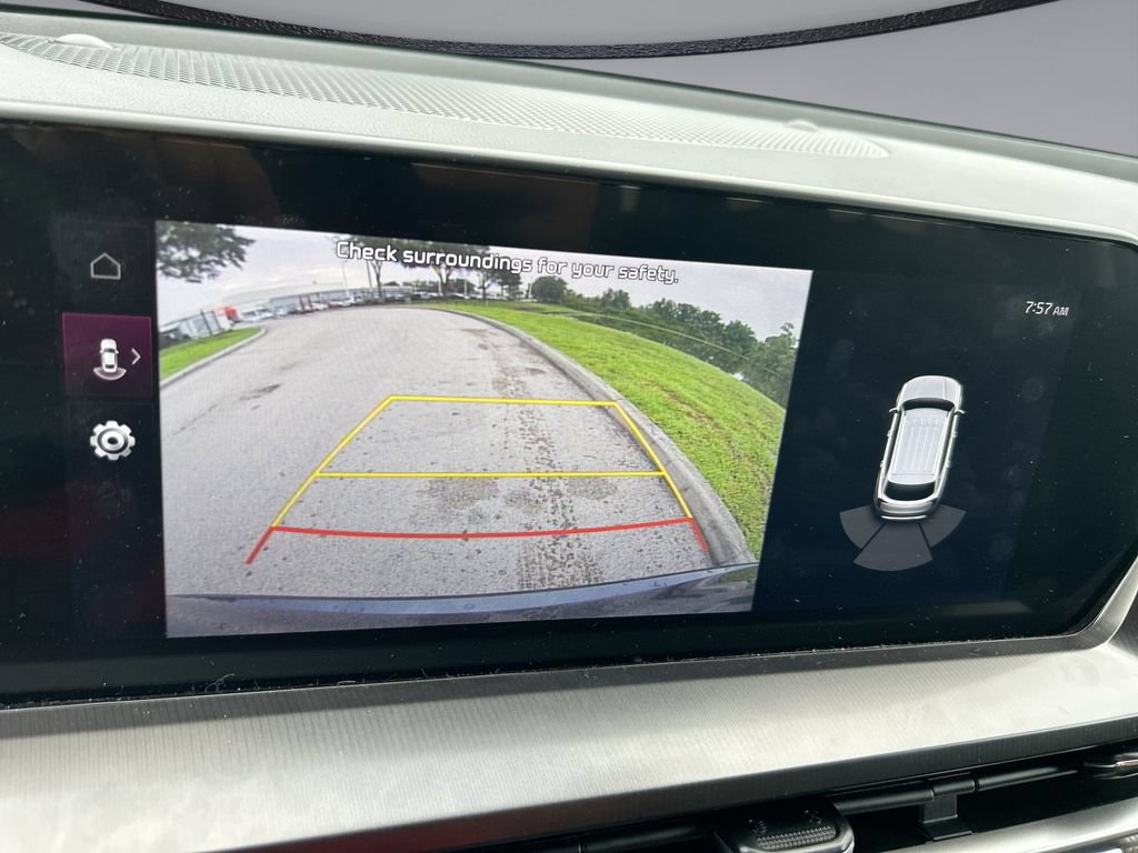 Used 2024 Kia Telluride LX FWD image 23