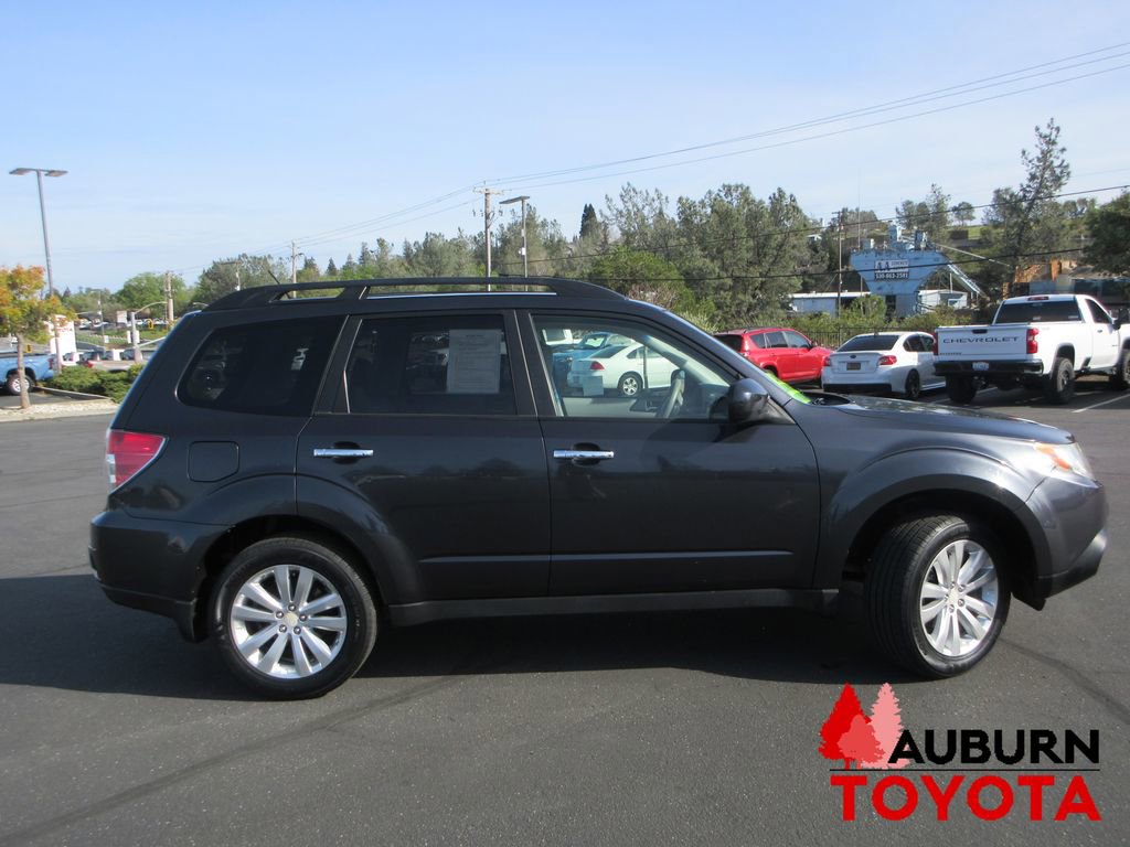 Used 2012 Subaru Forester 2.5X Limited image 2
