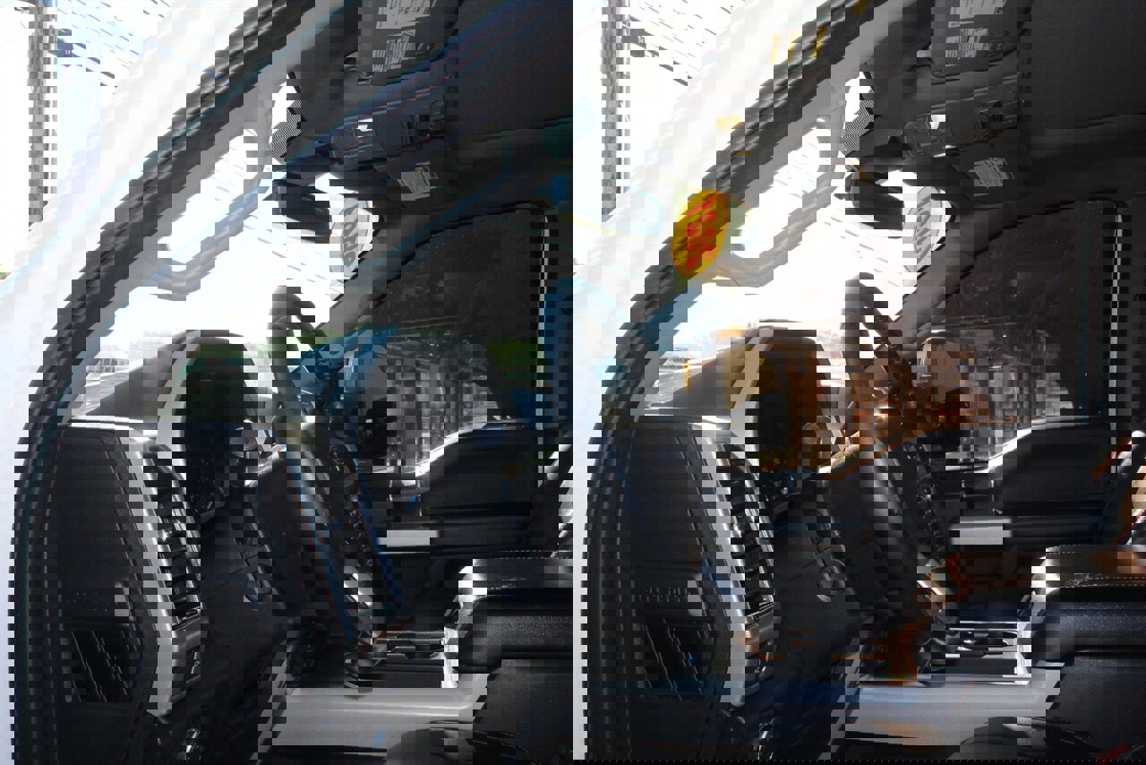 Used 2021 Ford F350 Lariat w/ Lariat Ultimate Package image 17