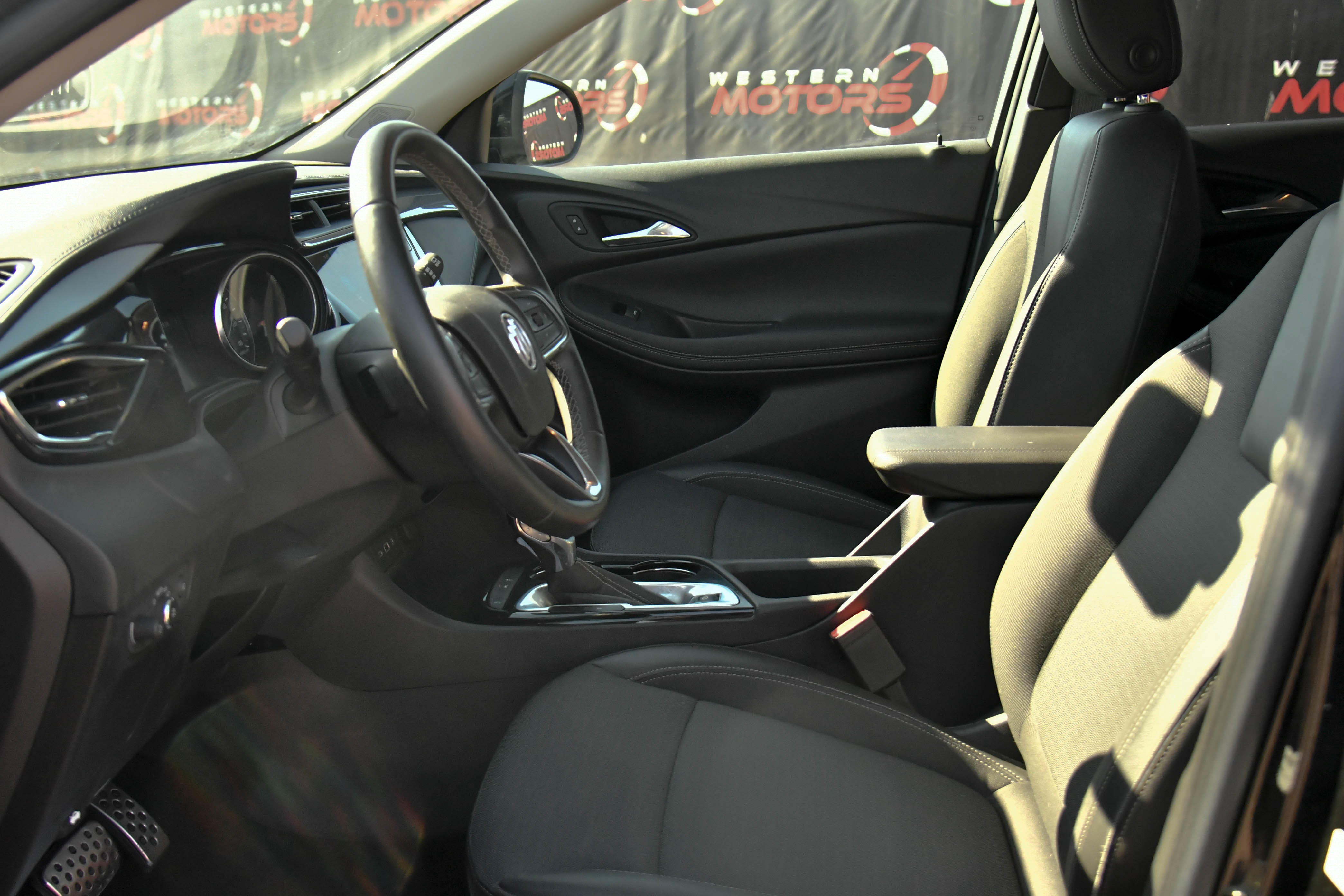 Used 2023 Buick Encore GX Select w/ Sport Touring Package image 17