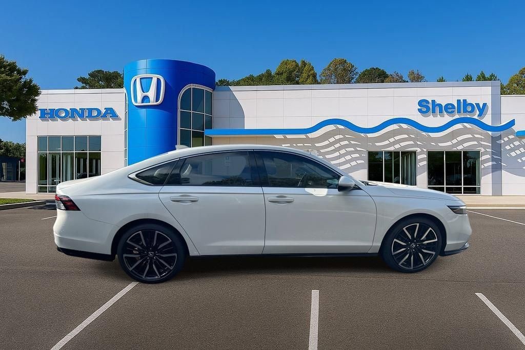 New 2025 Honda Accord Touring image 9