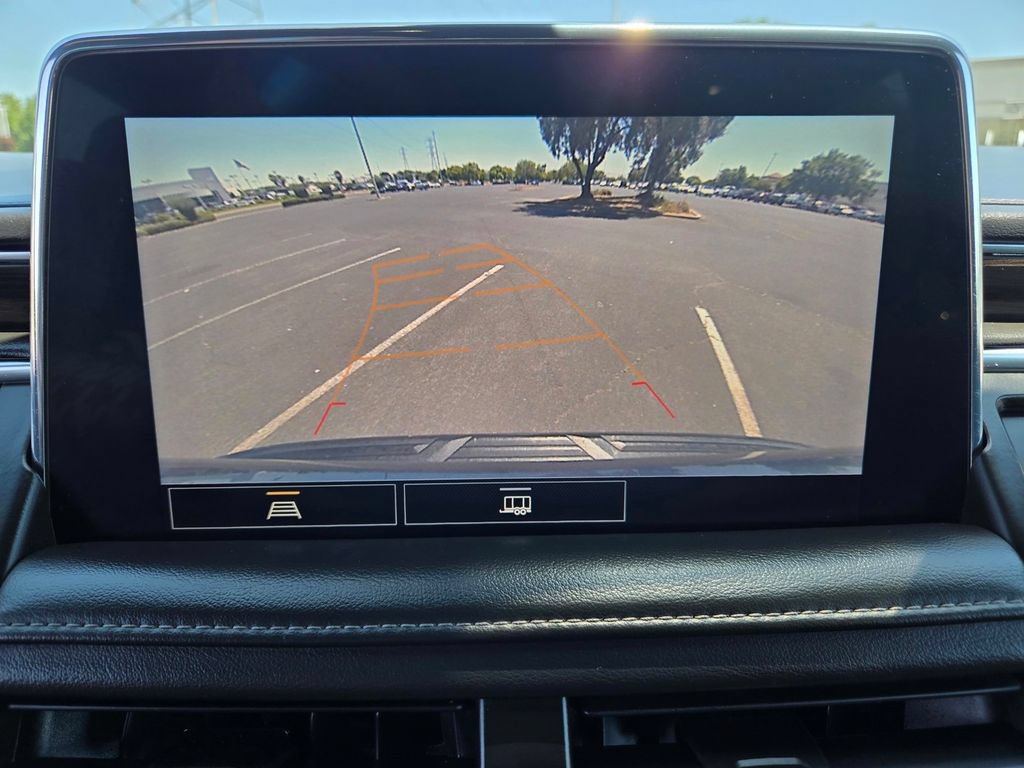 Used 2021 Chevrolet Suburban LT AWD/4WD image 12