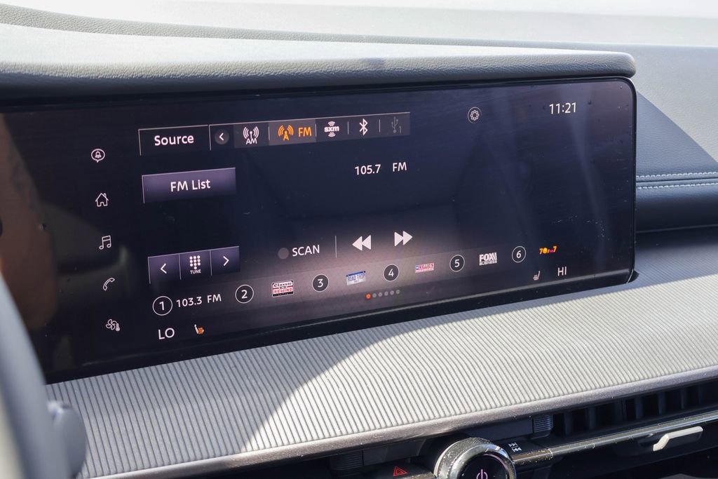 Certified 2025 Nissan Murano SV image 5