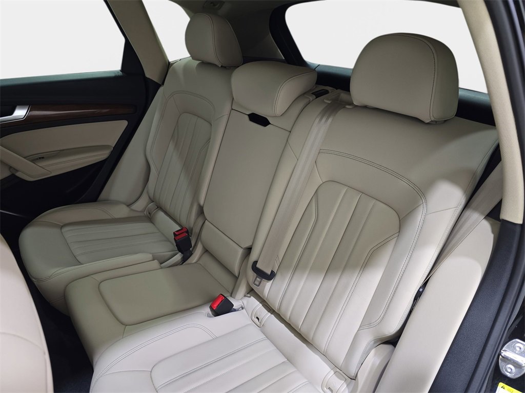 Certified 2021 Audi Q5 2.0T Premium Plus w/ Premium Plus Package image 17