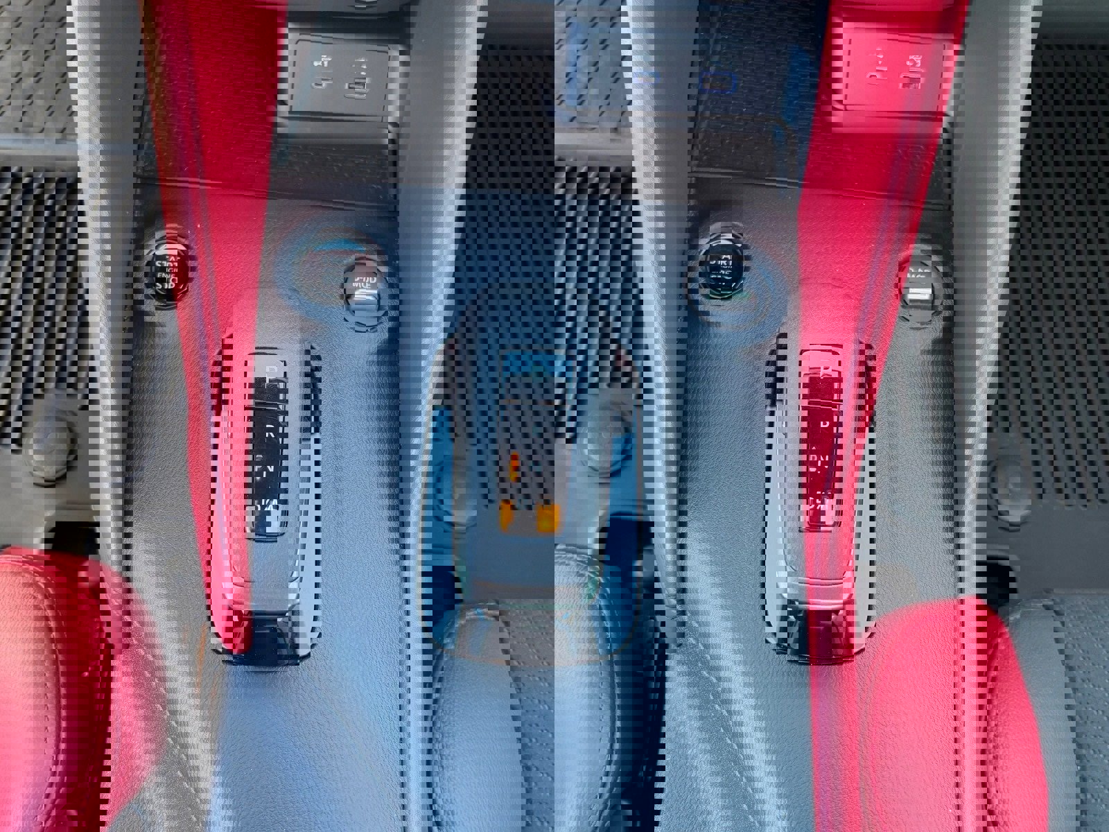 Certified 2024 Nissan Z Performance w/ Floor Mat Package image 28