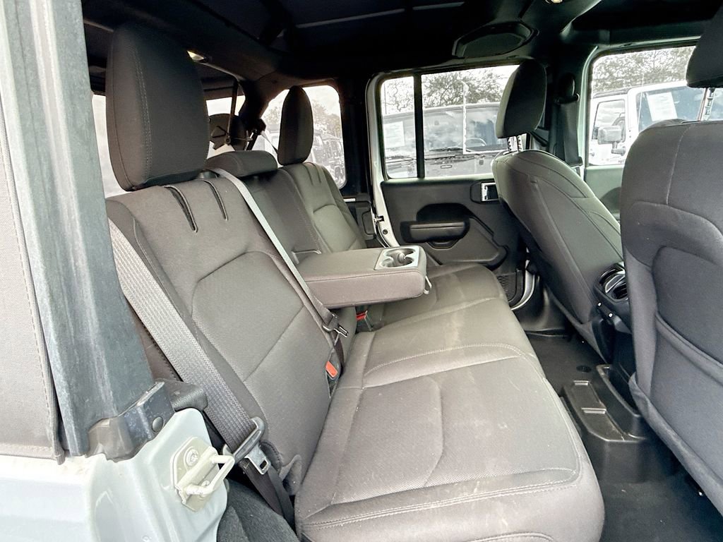 Used 2023 Jeep Wrangler Unlimited image 31