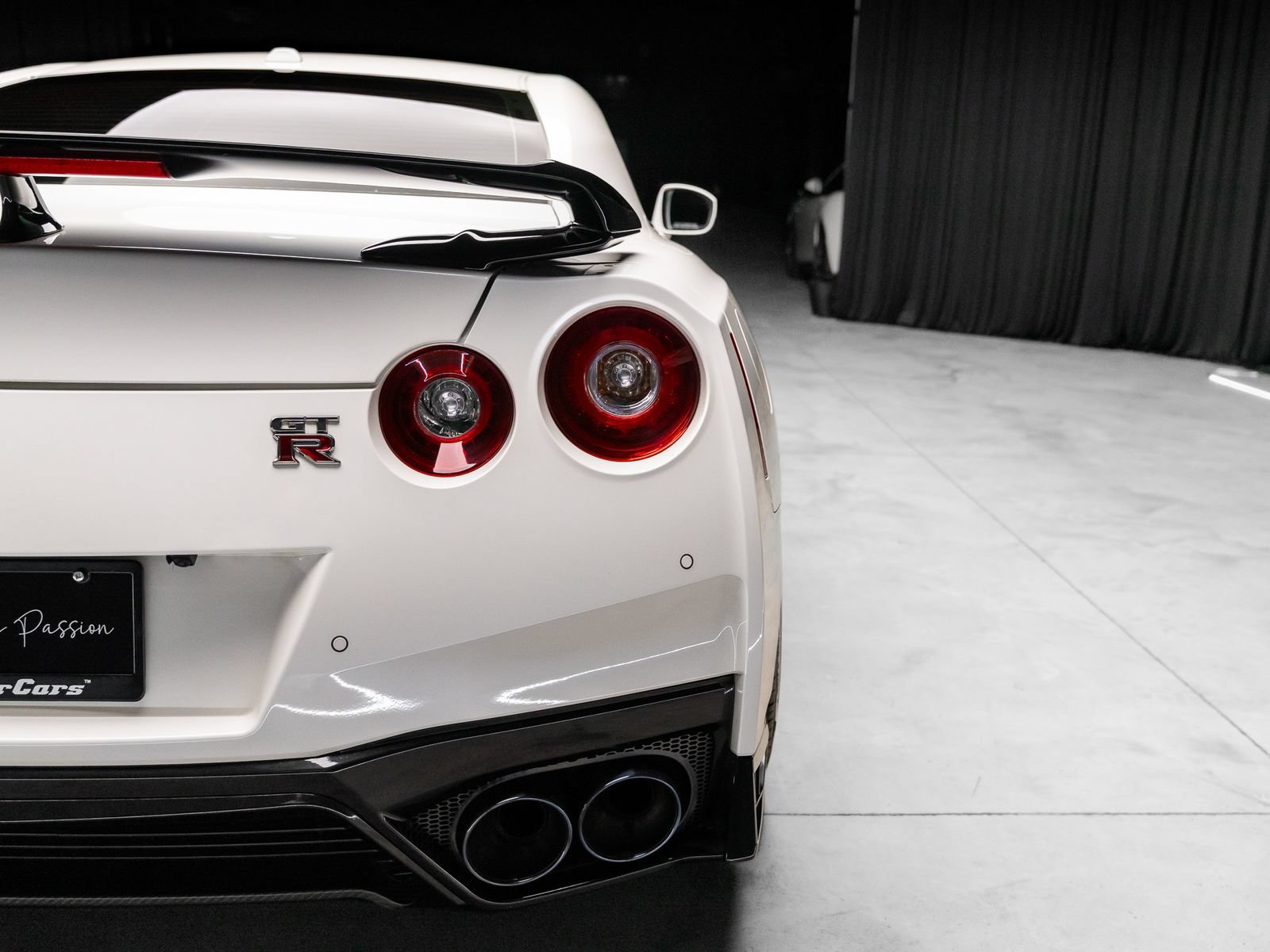 Used 2021 Nissan GT-R Premium AWD/4WD image 34
