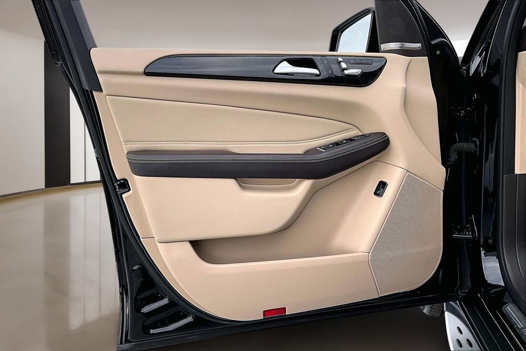 Used 2018 Mercedes-Benz GLE 350 w/ Premium 1 Package image 18