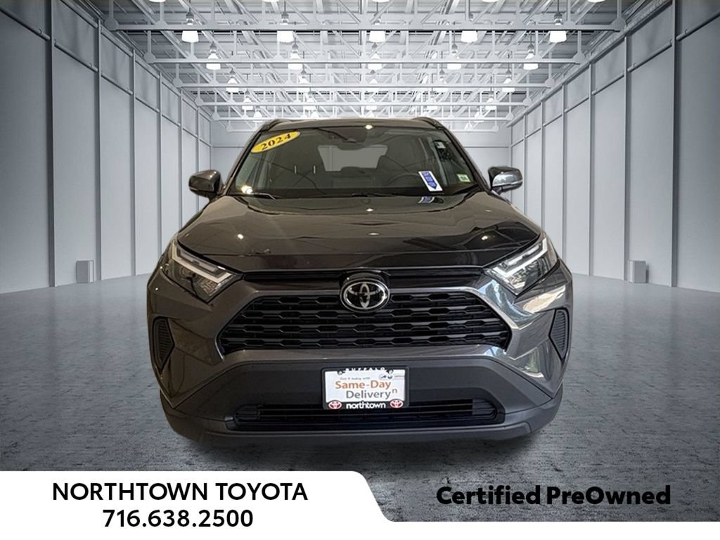 Used 2024 Toyota RAV4 XLE w/ Weather Package AWD/4WD image 3