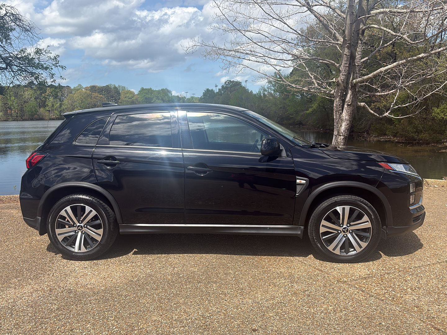 Used 2022 Mitsubishi Outlander Sport FWD image 3