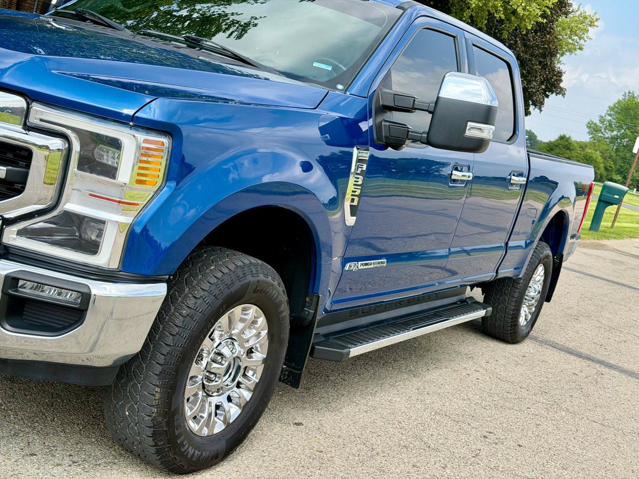 Used 2022 Ford F350 Lariat w/ Lariat Ultimate Package AWD/4WD image 12