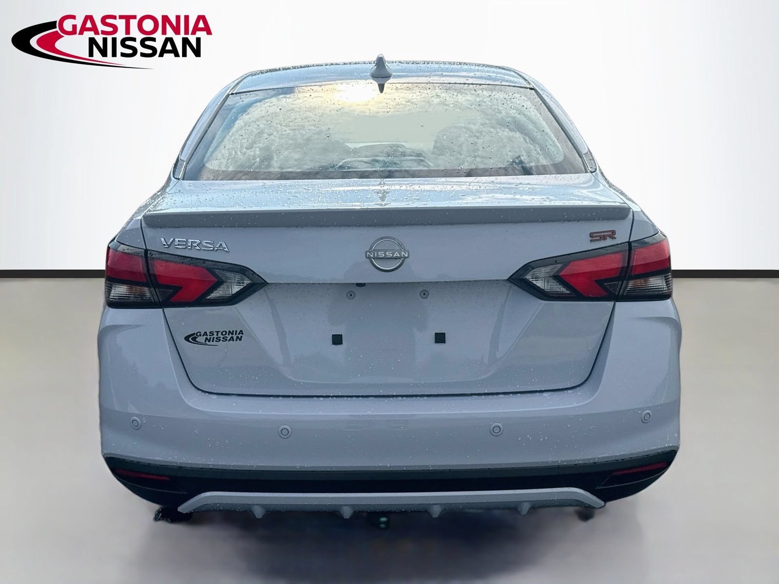 Used 2025 Nissan Versa SR w/ Trunk Package FWD image 7