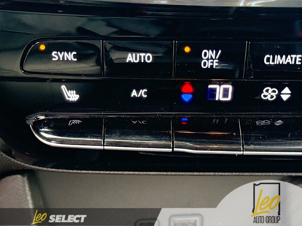 Used 2024 Buick Encore GX Avenir w/ Avenir Convenience Package FWD image 23