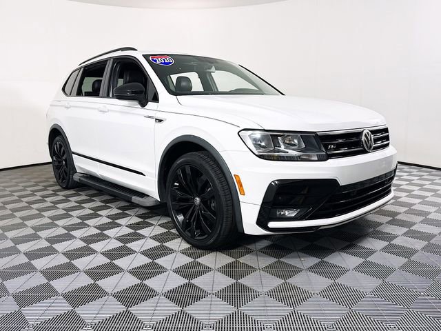 Used 2020 Volkswagen Tiguan SE R-Line FWD image 1