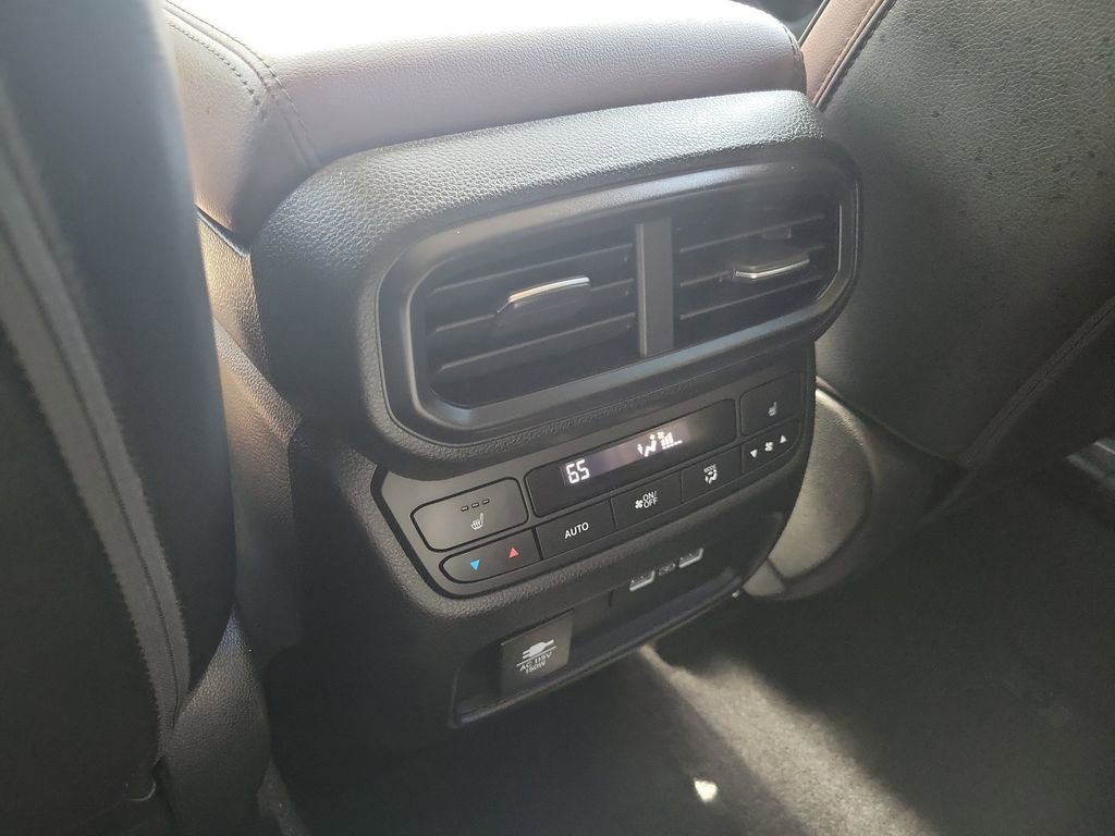 Used 2023 Honda Pilot Elite image 16