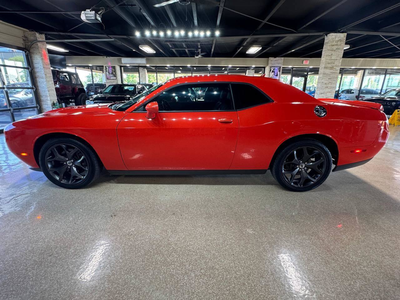 Used 2017 Dodge Challenger SXT Plus RWD image 4