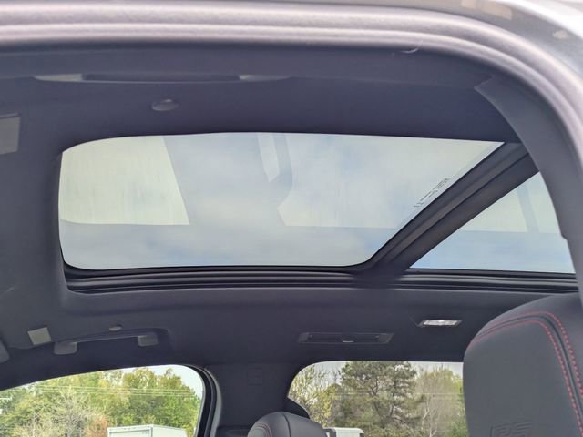 New 2026 Chevrolet Traverse RS image 13