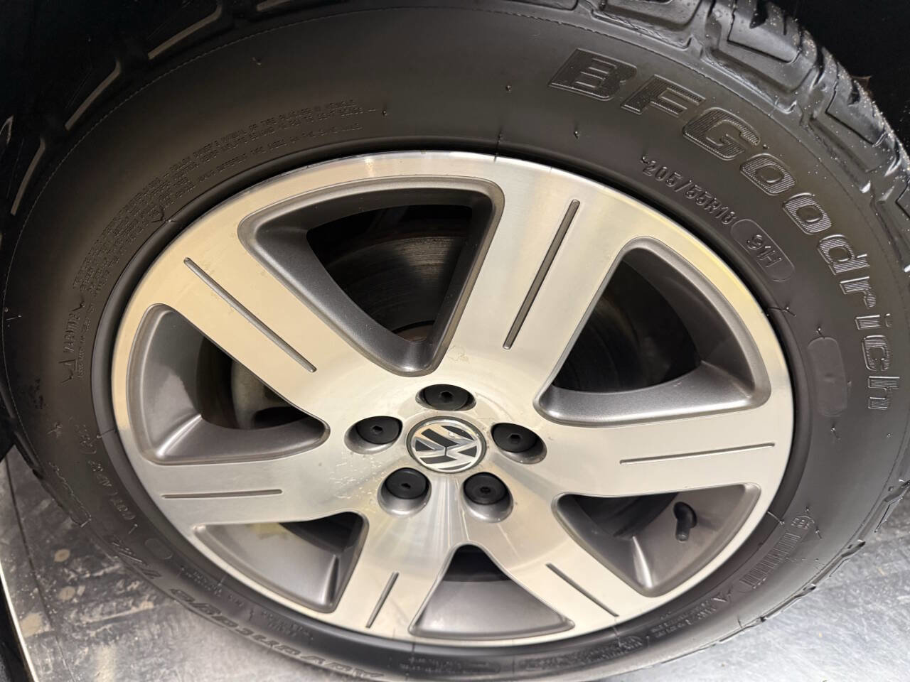 Used 2006 Volkswagen Beetle Convertible w/ Package 1 image 30