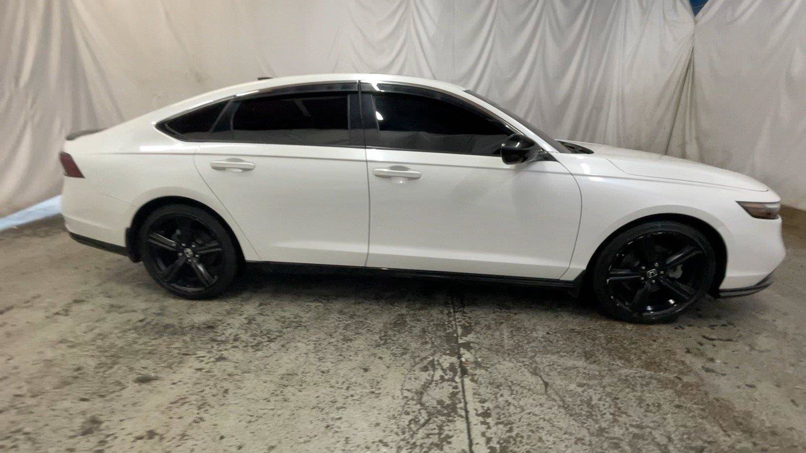 Used 2023 Honda Accord Sport image 5