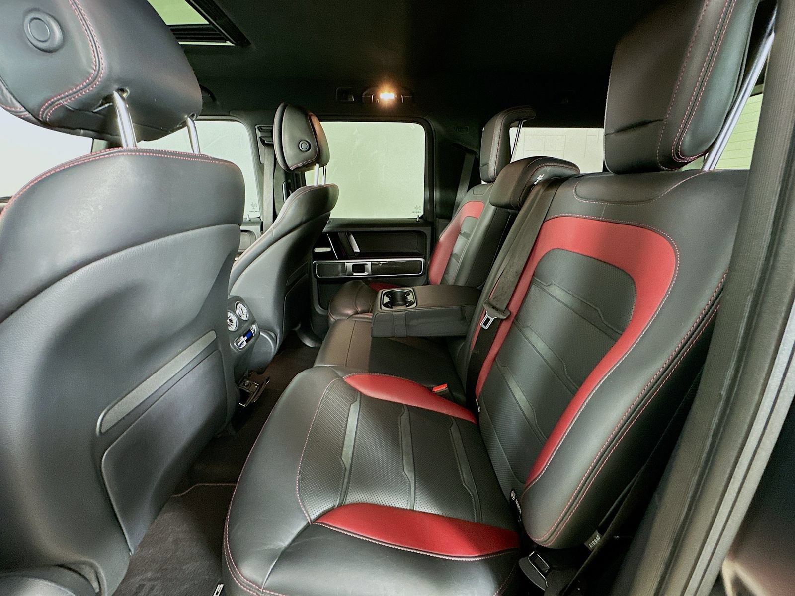 Used 2023 Mercedes-Benz G 63 AMG 4MATIC w/ G Manufaktur Interior Package image 37