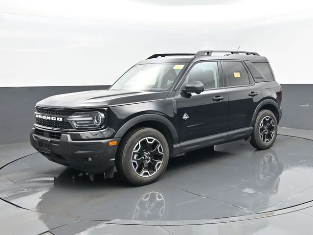 Used 2025 Ford Bronco Sport Outer Banks w/ Outer Banks Tech Package+ image 2
